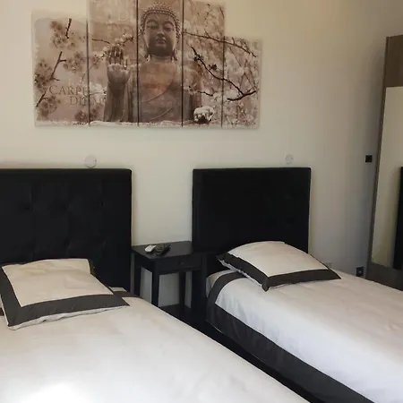 Brand New In The Center Hotel 3*